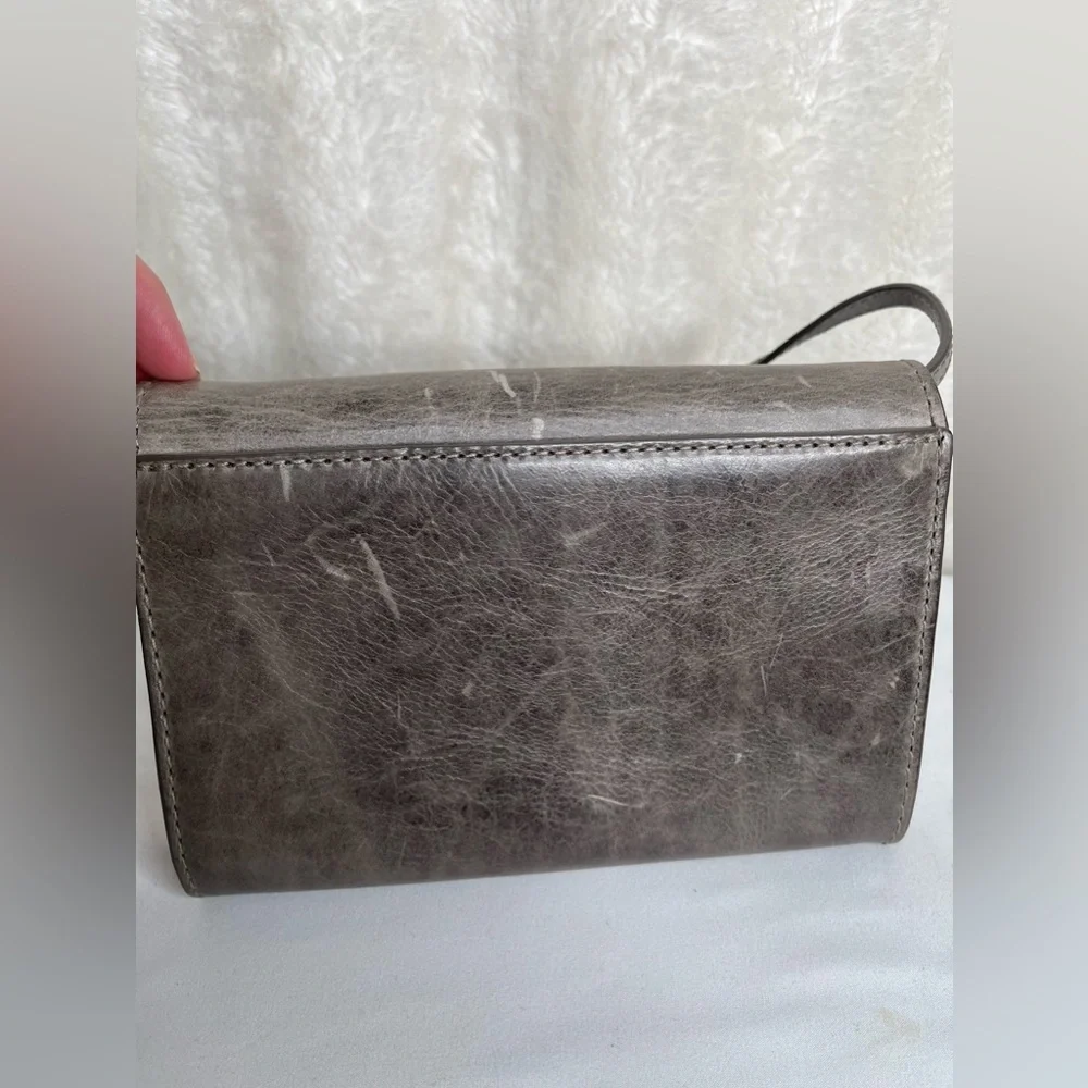NWOT Frye Melissa gray Distressed Leather Flap Crossbody Wallet - Picture 5 of 11